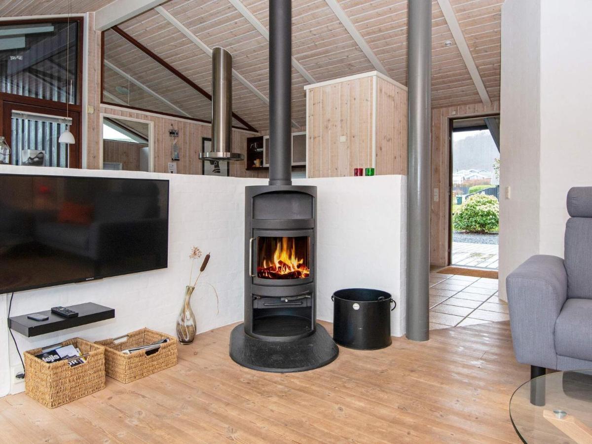 7 Person Holiday Home In Sj Lund Sjolund Exteriör bild